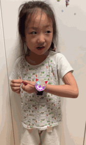 张希娅小朋友的作品：微笑小猫